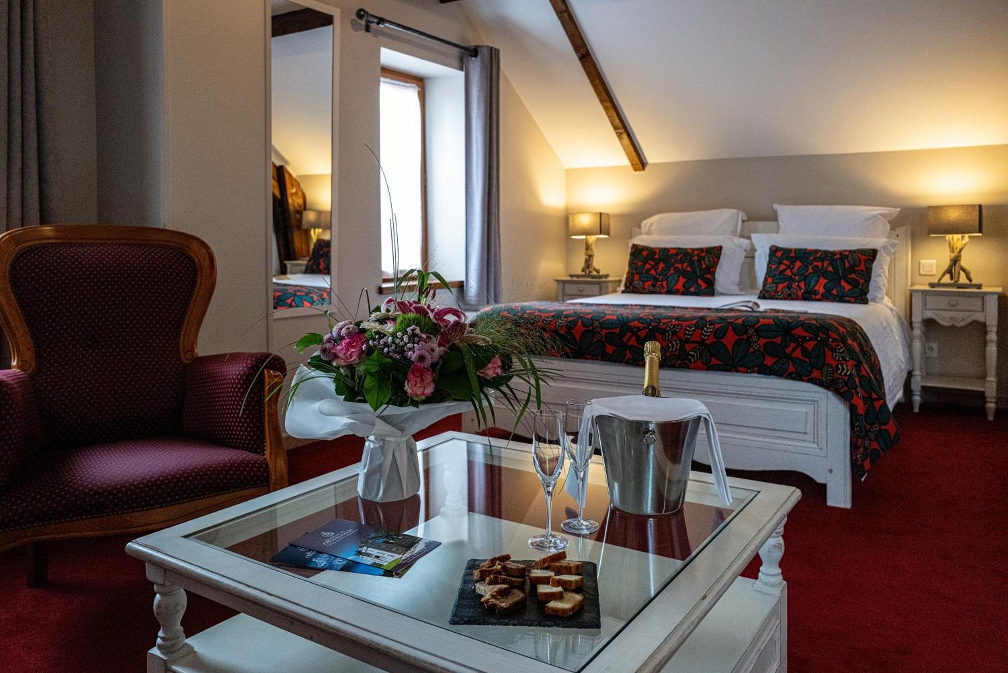 Domaine De Monrecour - Hotel & Restaurant - Proche De Sarlat Saint-Vincent-de-Cosse Buitenkant foto