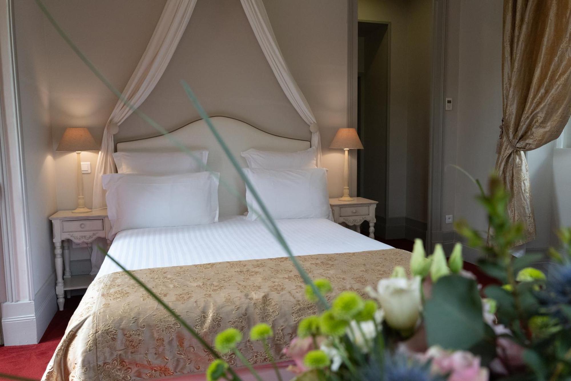 Domaine De Monrecour - Hotel & Restaurant - Proche De Sarlat Saint-Vincent-de-Cosse Buitenkant foto